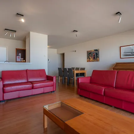 Royal 0101 - 2 Bedrooms 6P - Renovated - Sea View - Centrally Located Koksijde