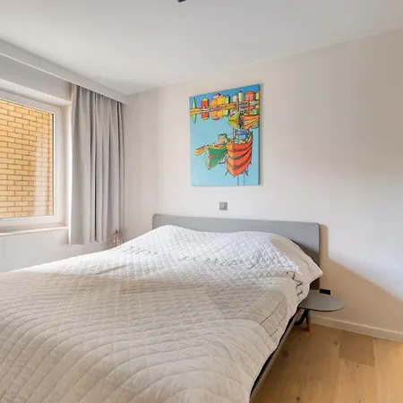 Royal 0101 - 2 Bedrooms 6P - Renovated - Sea View - Centrally Located Lejlighed Koksijde
